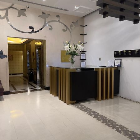 The Palace Suites Khobar Exterior foto