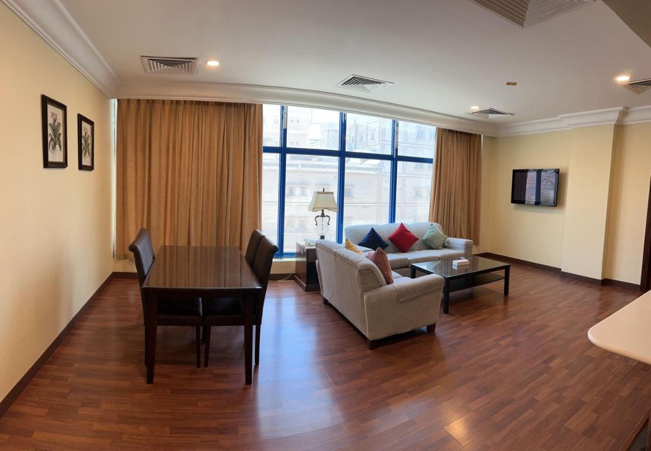The Palace Suites Khobar Exterior foto