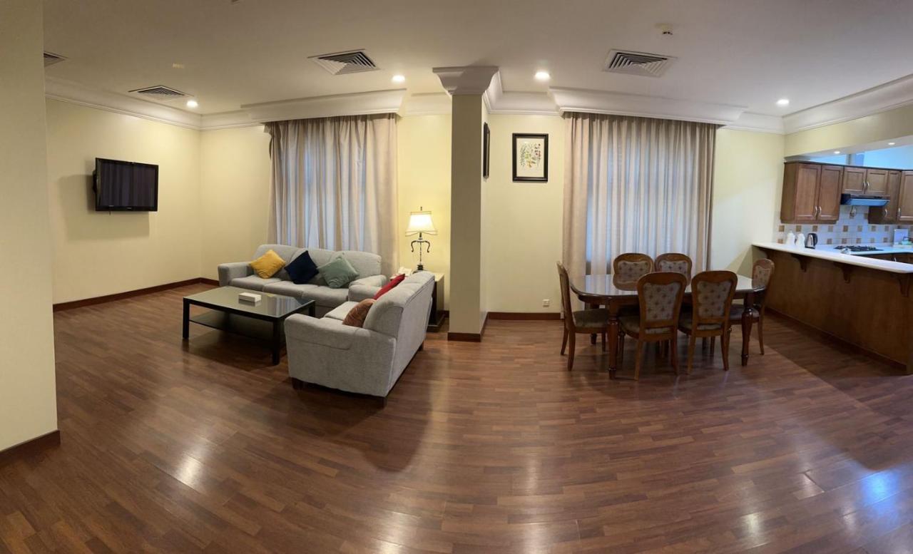 The Palace Suites Khobar Exterior foto