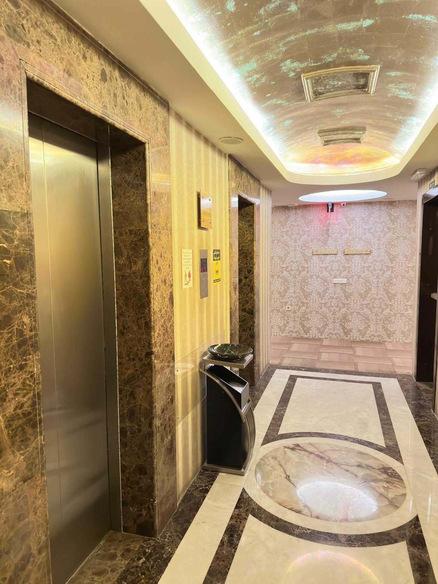 The Palace Suites Khobar Exterior foto