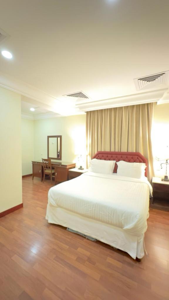 The Palace Suites Khobar Exterior foto