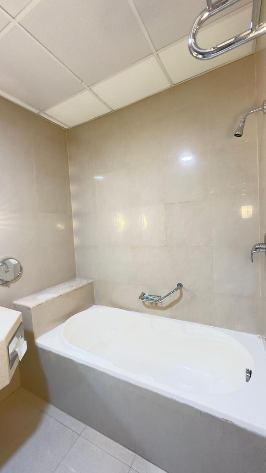The Palace Suites Khobar Exterior foto