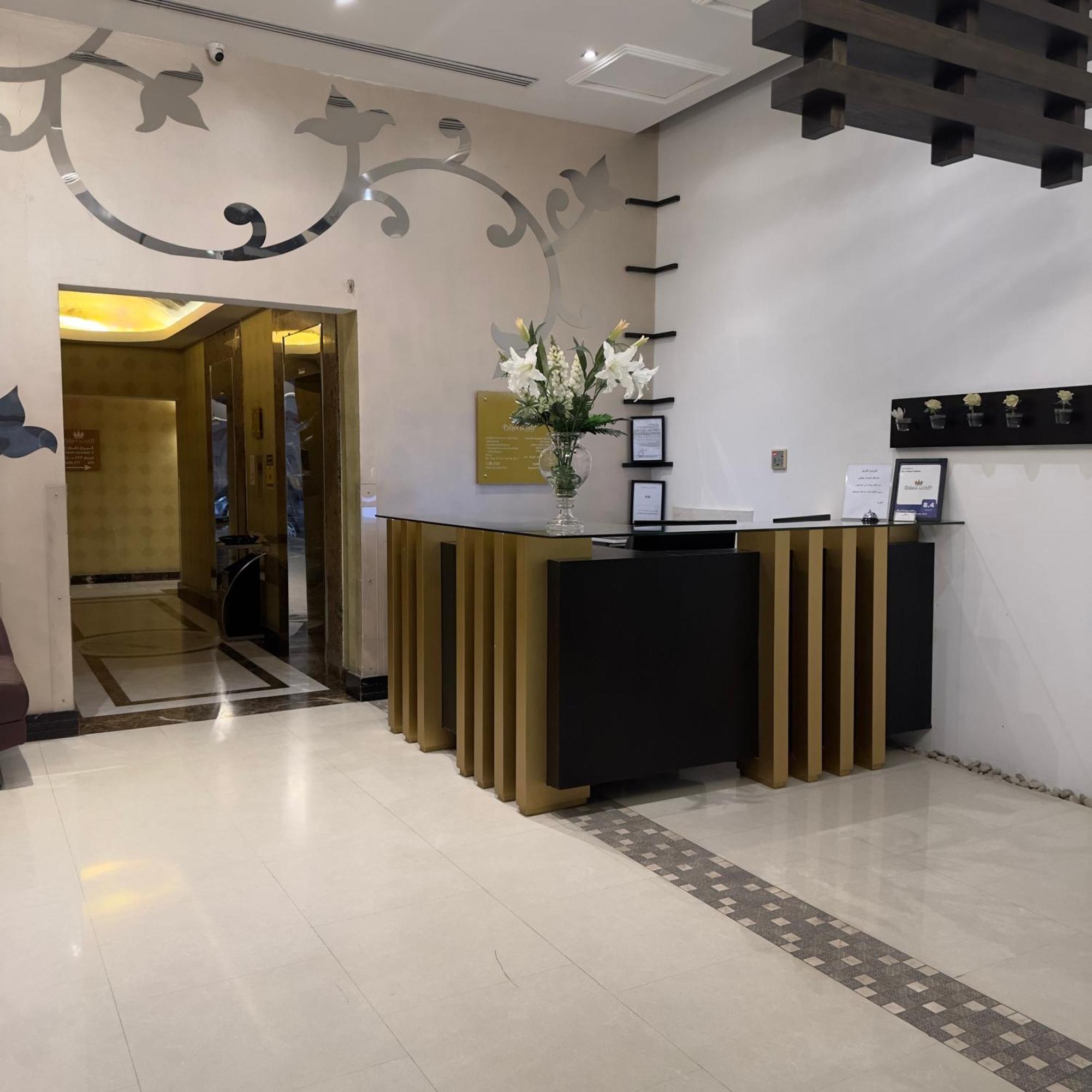 The Palace Suites Khobar Exterior foto