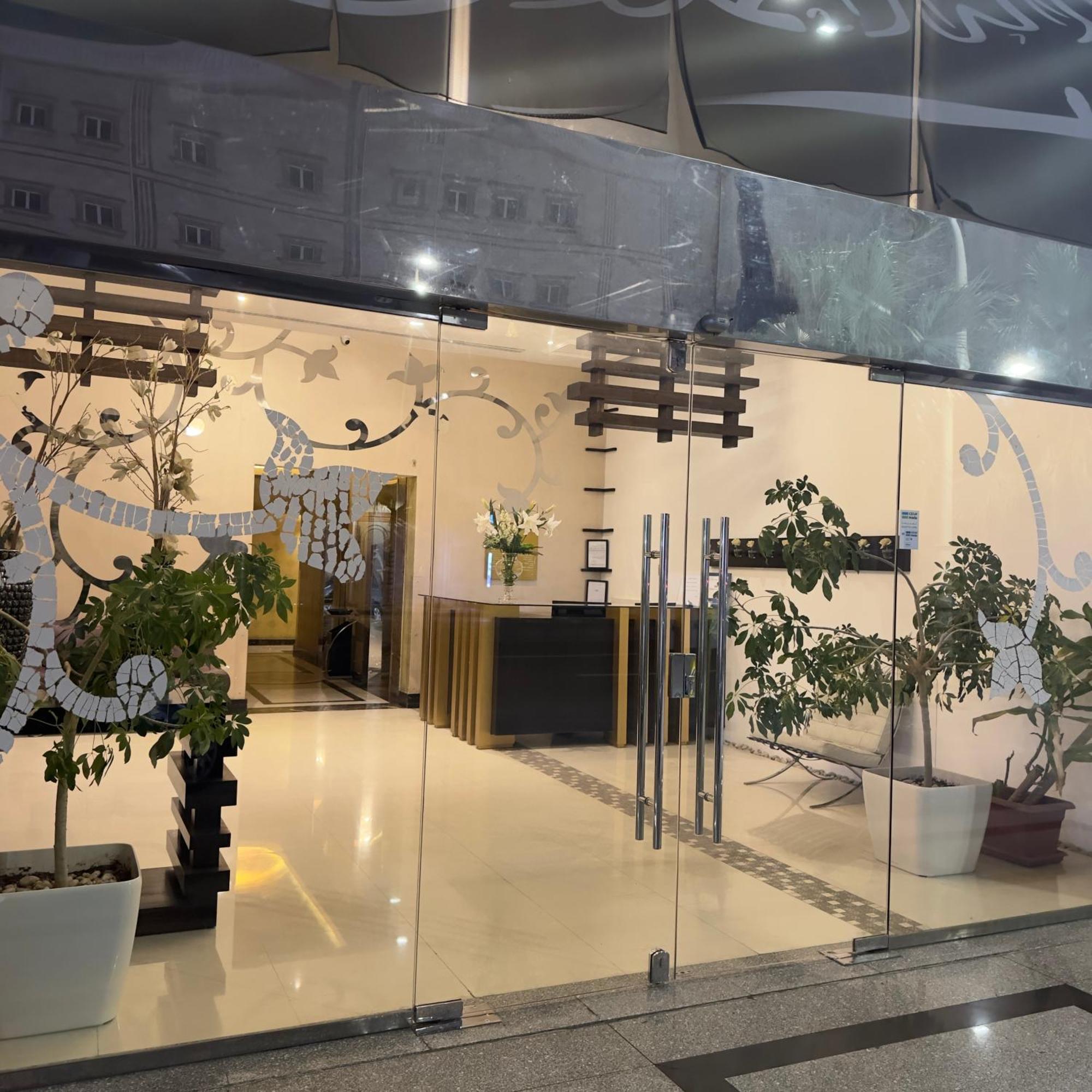 The Palace Suites Khobar Exterior foto